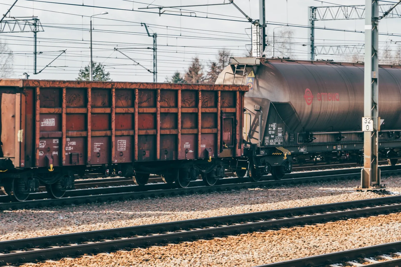 Train travel tips for booking cheaper tickets and choosing the right pass