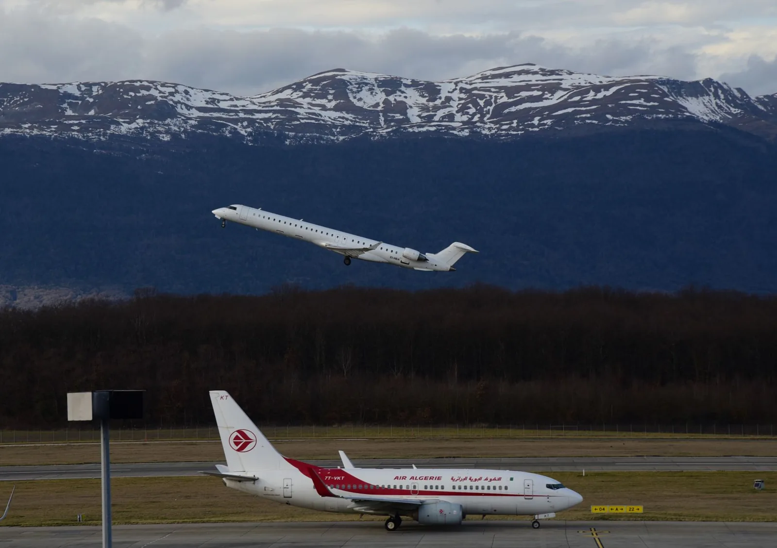 train travel vs plane travel