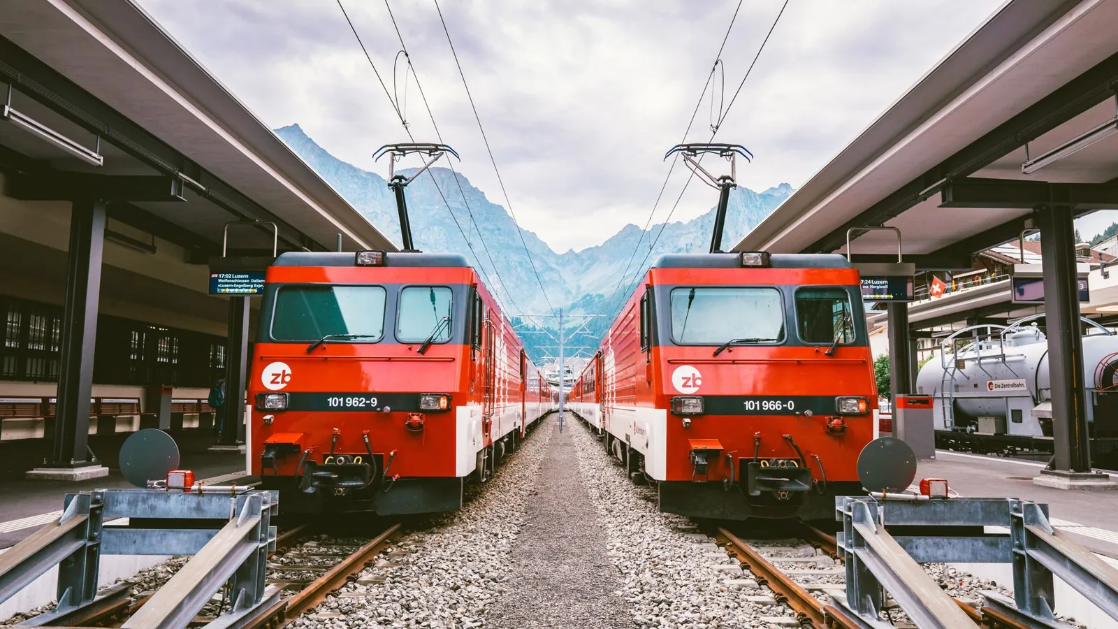 europe train travel route through the alps