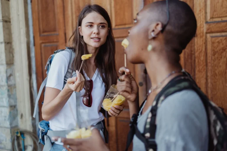Cheap Eats While Traveling: How to Eat Well for Under $15 a Day