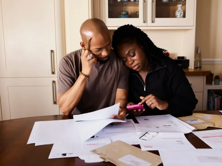 How to Travel on a Budget: 9 Proven Money-Saving Tips