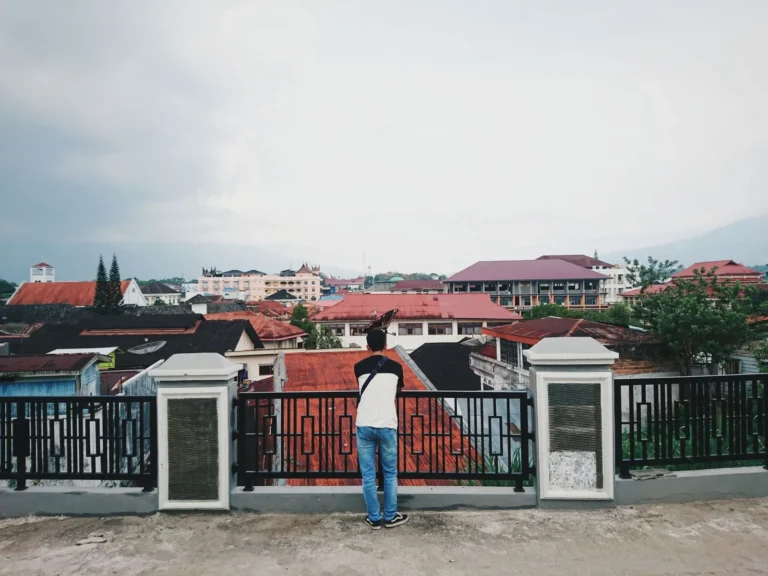 Best Places for Solo Travel: 10 Safe, Affordable Destinations