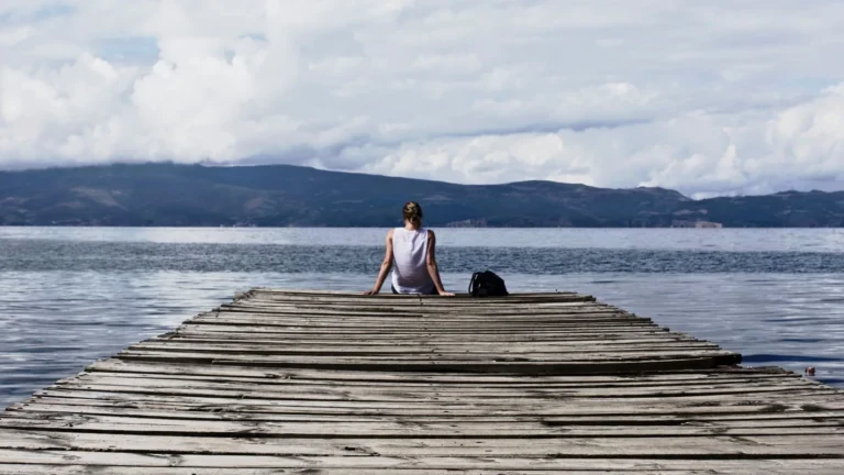 How to Travel Solo: The Complete First-Timer’s Guide